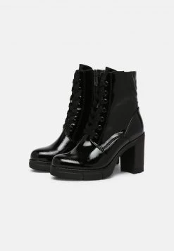Marco Tozzi Femme Bottines à Plateau Black -Marco Tozzi Soldes Magasin 0debe41fc7cc4b1b82b7db3273e21480