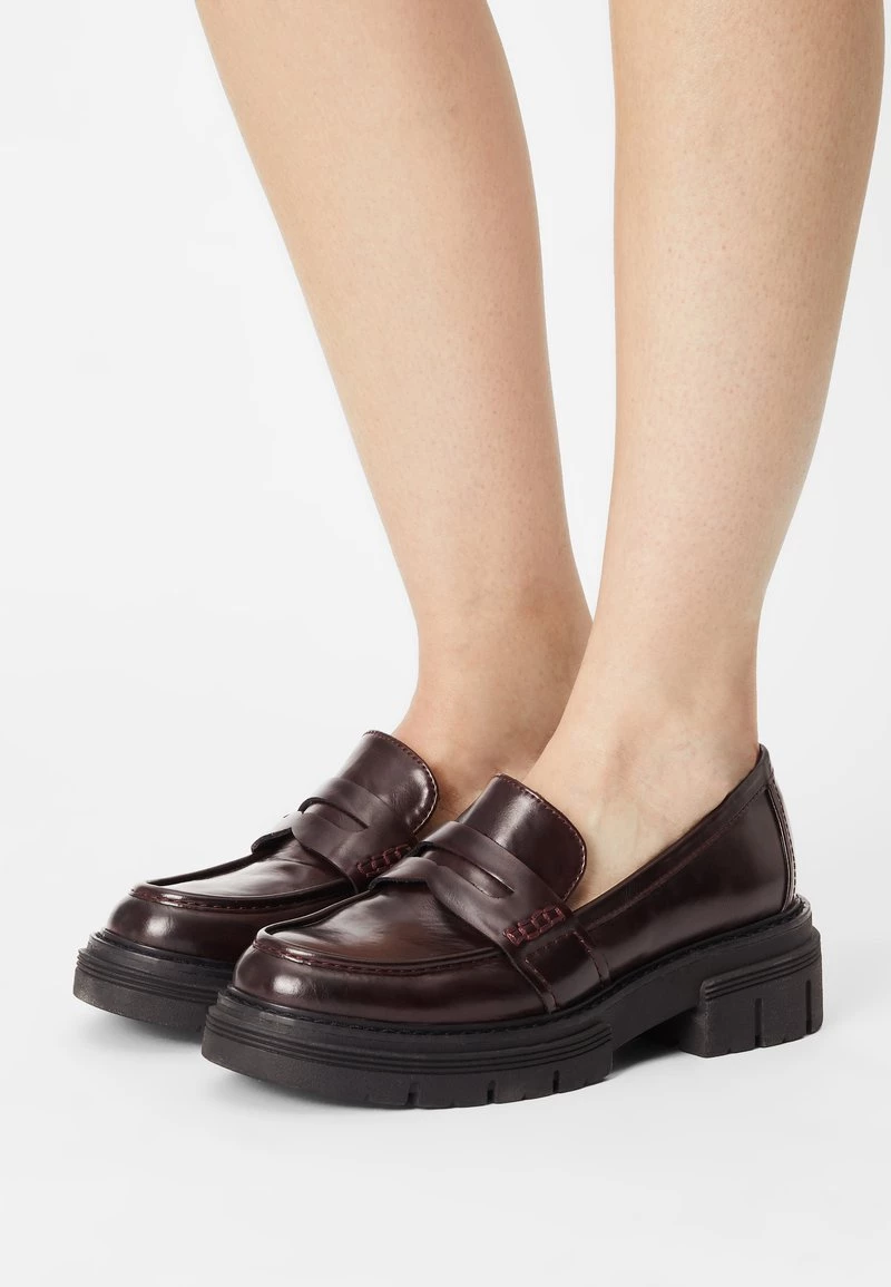 Marco Tozzi Femme Mocassins Bordeaux 1 Marco Tozzi Femme Mocassins Bordeaux
