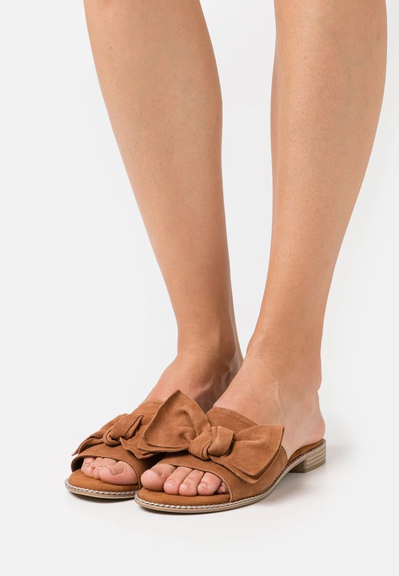 Marco Tozzi BY GUIDO MARIA KRETSCHMER Mules Cognac Femme 1 Marco Tozzi BY GUIDO MARIA KRETSCHMER Mules Cognac Femme