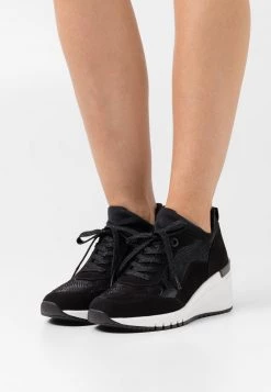 Marco Tozzi Femme Baskets Basses Black