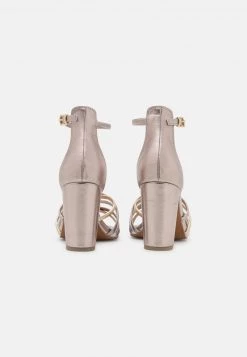 Marco Tozzi Sandales à Talons Hauts Rose Metallic Femme 11 Marco Tozzi Sandales à Talons Hauts Rose Metallic Femme -Marco Tozzi Soldes Magasin 7b0e3fa7740a492f80e0c8cafa3455ce