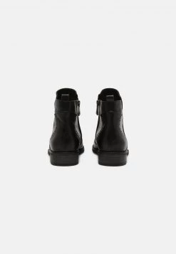 Marco Tozzi Femme Bottines Black Antic -Marco Tozzi Soldes Magasin 7b11dc15c9bc4cc7b5821d860e9f74ad