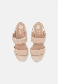 Marco Tozzi Femme BY GUIDO MARIA KRETSCHMER Sandales Compensées Cream 11 Marco Tozzi Femme BY GUIDO MARIA KRETSCHMER Sandales Compensées Cream -Marco Tozzi Soldes Magasin 93436da4a9b24575a80cc596e9dcf06e