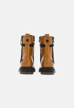 Marco Tozzi BY GUIDO MARIA KRETSCHMER Bottines à Plateau Saffron Femme -Marco Tozzi Soldes Magasin b666c40e9b6b49bca7b2a4cc7bd28a80