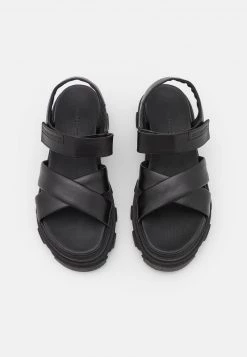 Marco Tozzi Sandales à Plateforme Black Femme -Marco Tozzi Soldes Magasin ce94fb3ece8d40a8b2cfb36968a06a0d