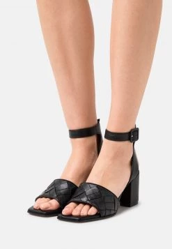 Marco Tozzi BY GUIDO MARIA KRETSCHMER Sandales Black Femme