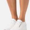 Marco Tozzi Baskets Basses White Femme