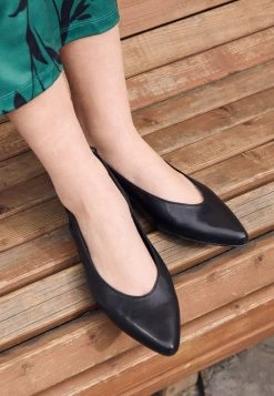 Marco Tozzi Femme Ballerines Black 10 Marco Tozzi Femme Ballerines Black -Marco Tozzi Soldes Magasin 8d01e0aa96704e63a9b71e41c6a4bc10