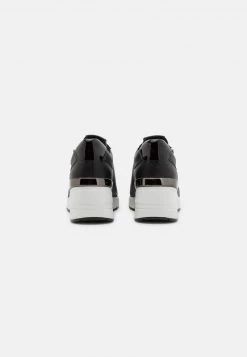 Marco Tozzi Baskets Basses Black Comb Femme -Marco Tozzi Soldes Magasin f10f9a956b39465b8ecd948f38215000