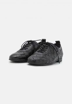 Marco Tozzi Derbies Black Antic Femme 8 Marco Tozzi Derbies Black Antic Femme -Marco Tozzi Soldes Magasin fbfb03e9b17045ba99c91d4c15992b76